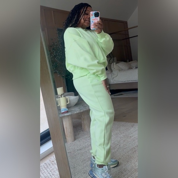 Nike Pants - Nike Lime Green Sweatpants Set